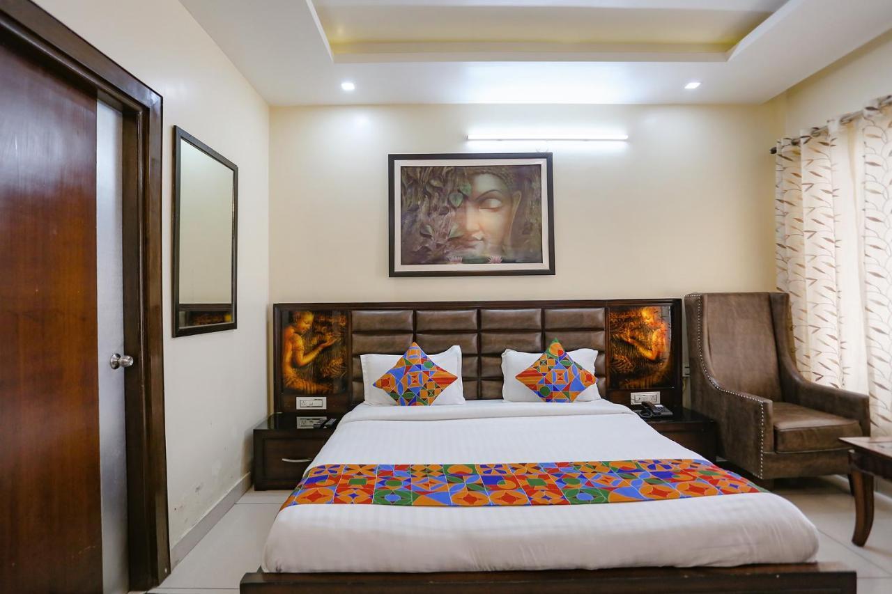 FabHotel Winter Line Inn Masuri Exterior foto