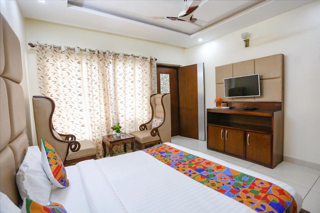 FabHotel Winter Line Inn Masuri Exterior foto
